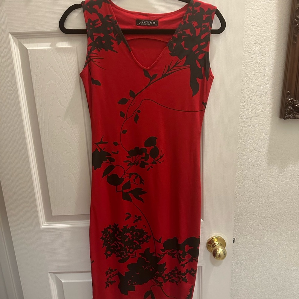 Amika red black floral dress sleeveless size small